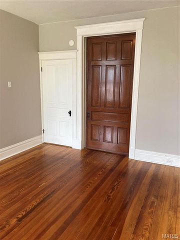 4657 Idaho Avenue, St Louis, MO 63111