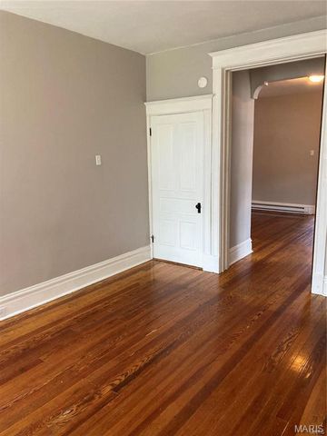 4657 Idaho Avenue, St Louis, MO 63111