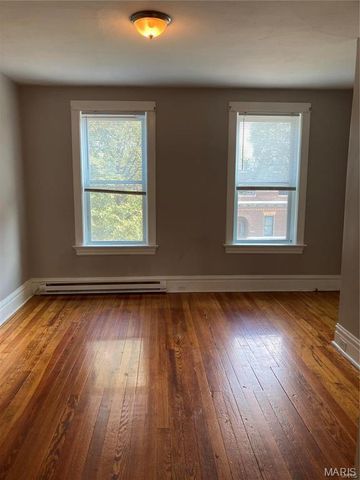 4657 Idaho Avenue, St Louis, MO 63111
