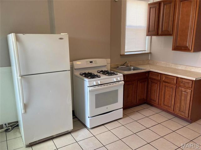 4657 Idaho Avenue, St Louis, MO 63111