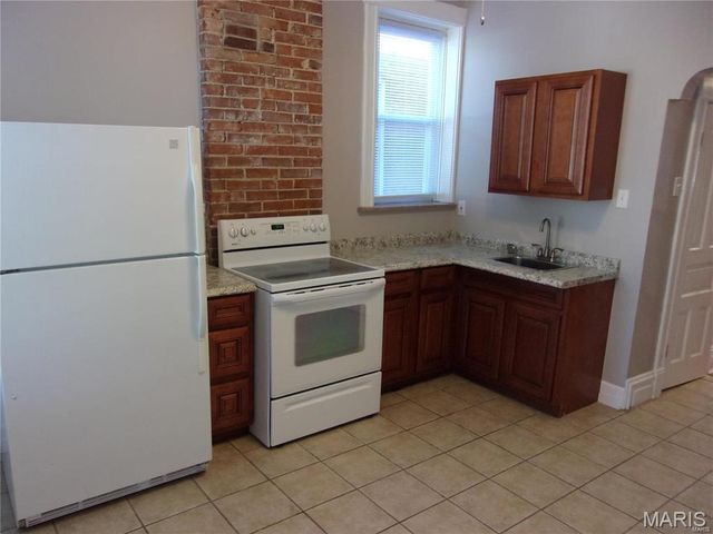 4657 Idaho Avenue, St Louis, MO 63111