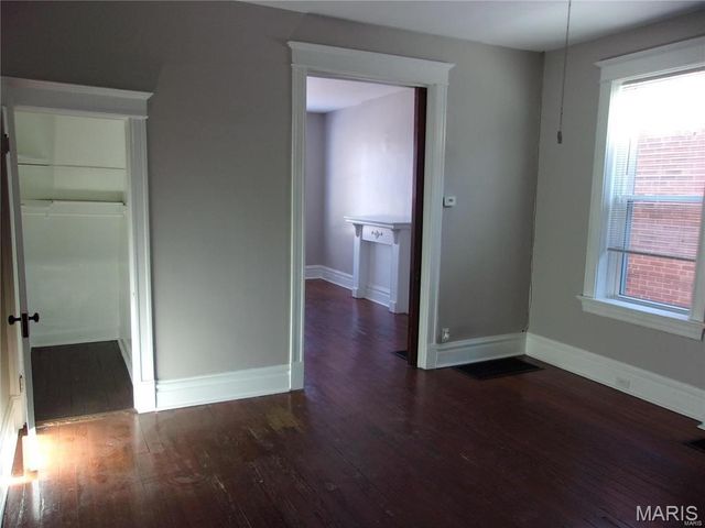 4657 Idaho Avenue, St Louis, MO 63111