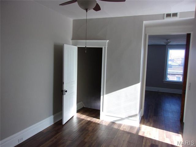4657 Idaho Avenue, St Louis, MO 63111