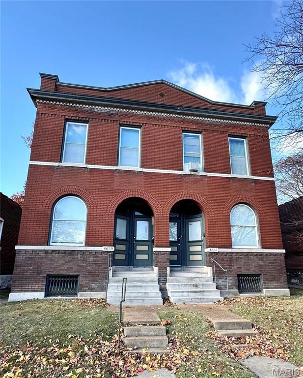 4657 Idaho Avenue, St Louis, MO 63111
