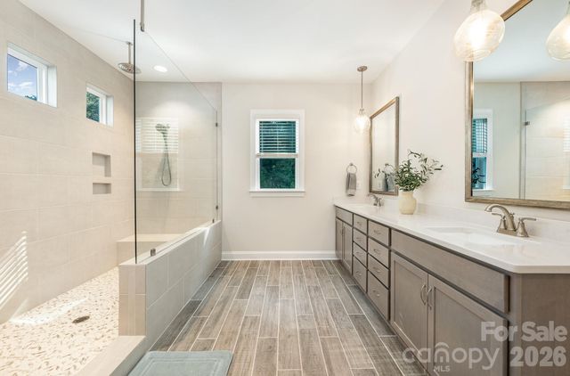 1390 Cedardale Lane, Denver, NC 28037