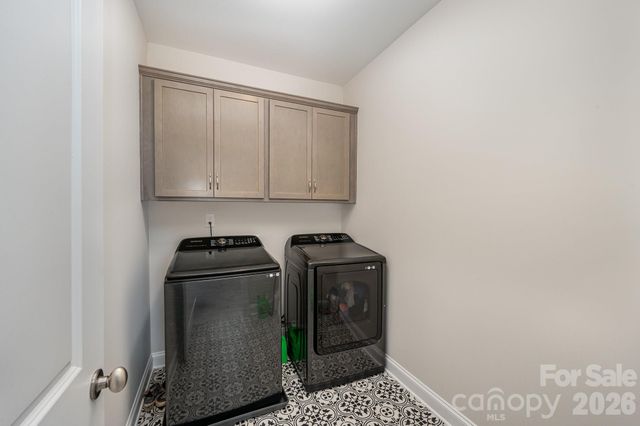 1390 Cedardale Lane, Denver, NC 28037