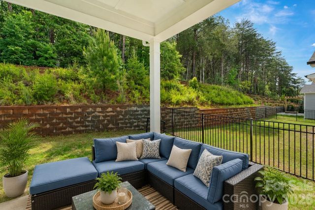 1390 Cedardale Lane, Denver, NC 28037