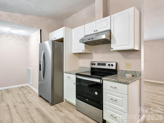 2275 Lamb Mountain Road, Hendersonville, NC 28792