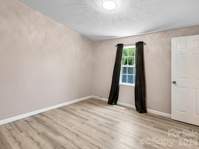 2275 Lamb Mountain Road, Hendersonville, NC 28792