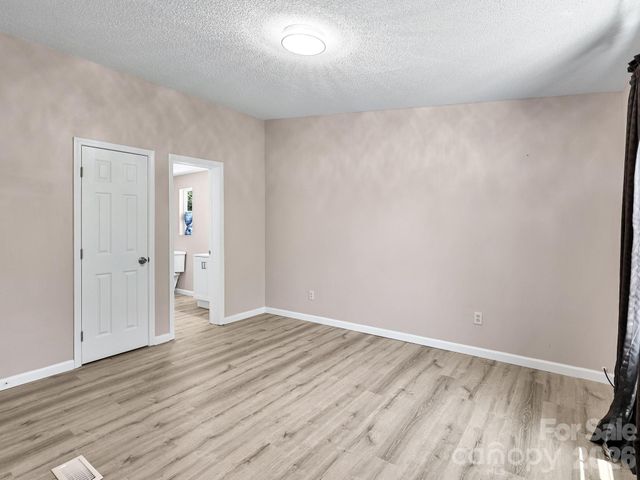 2275 Lamb Mountain Road, Hendersonville, NC 28792