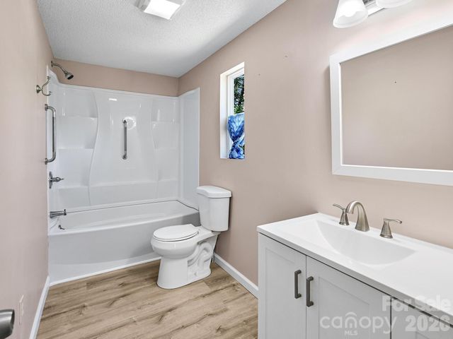 2275 Lamb Mountain Road, Hendersonville, NC 28792