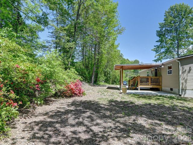 2275 Lamb Mountain Road, Hendersonville, NC 28792
