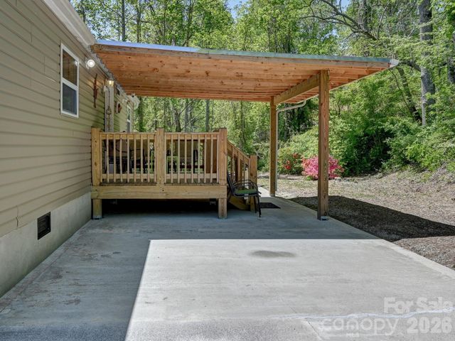 2275 Lamb Mountain Road, Hendersonville, NC 28792