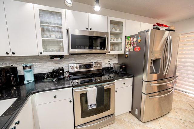 9955 Costa Del Sol Blvd H-108B, Doral, FL 33178