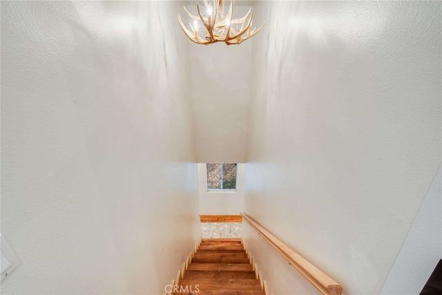 513 W Victoria Court, Lake Arrowhead, CA 92352