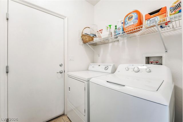 48 Back Spin Court, Las Vegas, NV 89148