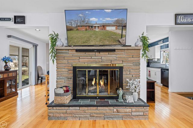 22761 Stair Drive, Clinton Township, MI 48036