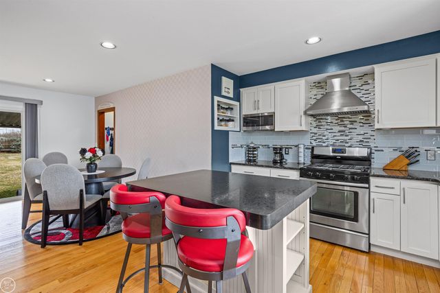 22761 Stair Drive, Clinton Township, MI 48036