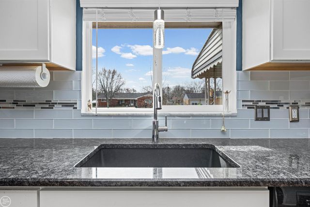 22761 Stair Drive, Clinton Township, MI 48036