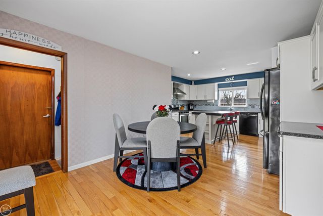 22761 Stair Drive, Clinton Township, MI 48036