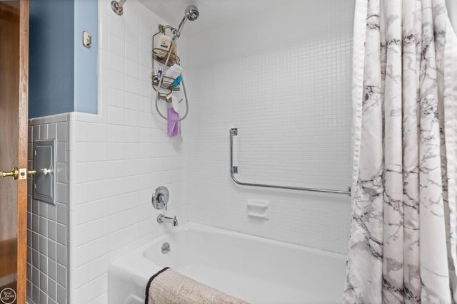 22761 Stair Drive, Clinton Township, MI 48036