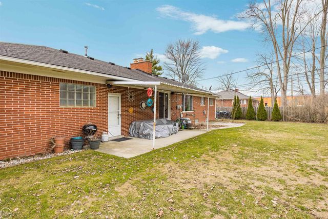 22761 Stair Drive, Clinton Township, MI 48036