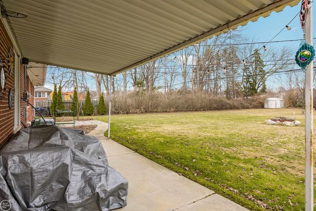 22761 Stair Drive, Clinton Township, MI 48036