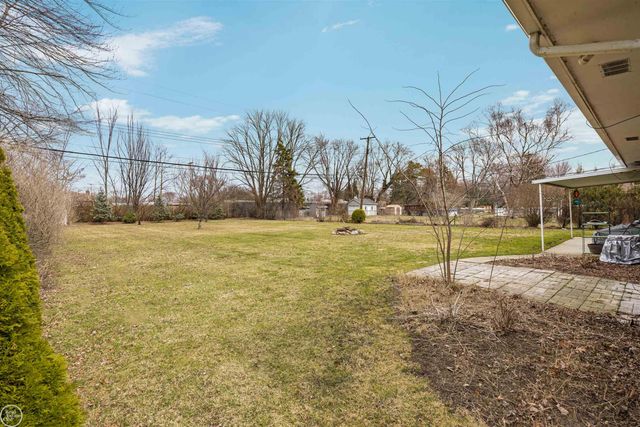 22761 Stair Drive, Clinton Township, MI 48036