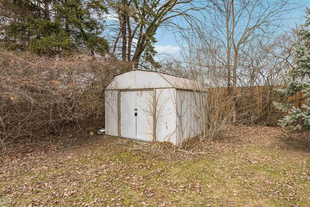 22761 Stair Drive, Clinton Township, MI 48036