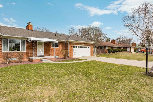 22761 Stair Drive, Clinton Township, MI 48036