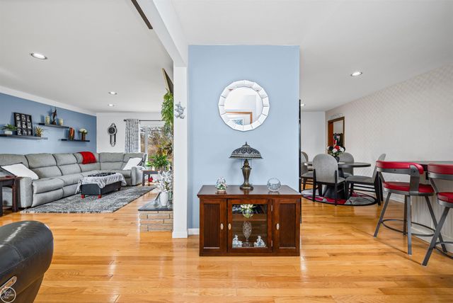 22761 Stair Drive, Clinton Township, MI 48036