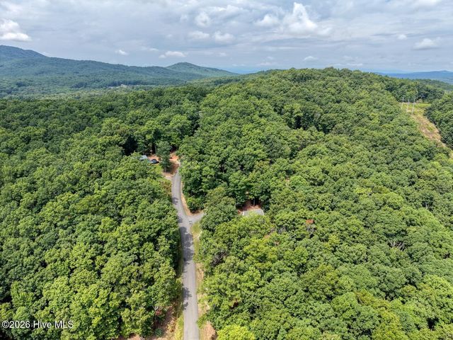 394 Sheep Stomp Road, Blairsville, GA 30512