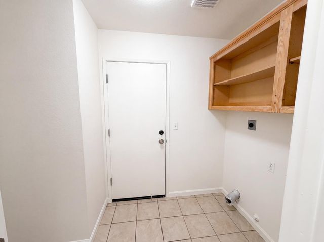 2805 Aquamarine Cir, Rescue, CA 95672