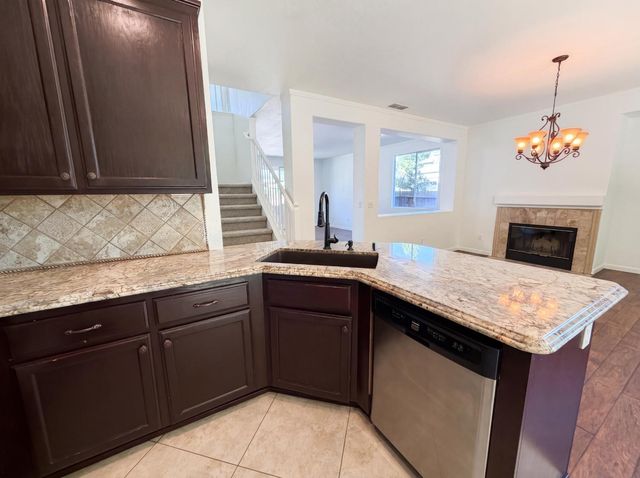 2805 Aquamarine Cir, Rescue, CA 95672