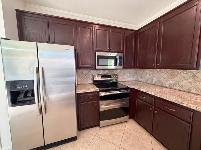 2805 Aquamarine Cir, Rescue, CA 95672