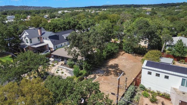 2406 W 10th ST, Austin, TX 78703