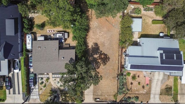 2406 W 10th ST, Austin, TX 78703