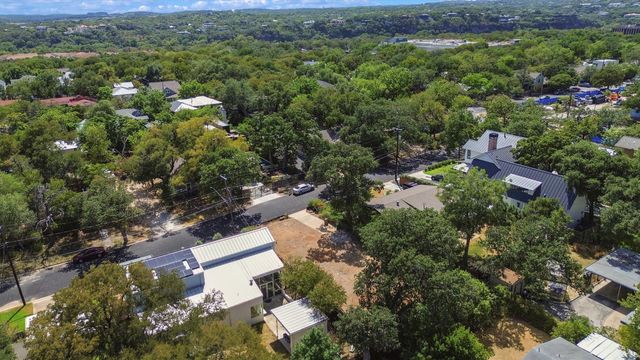 2406 W 10th ST, Austin, TX 78703