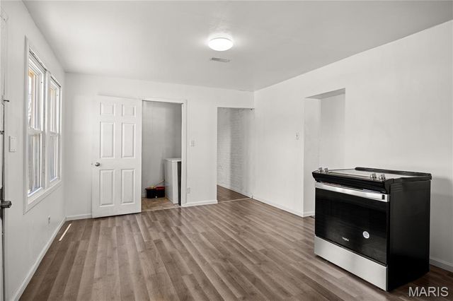 230 N Moreau Avenue, Tipton, MO 65081