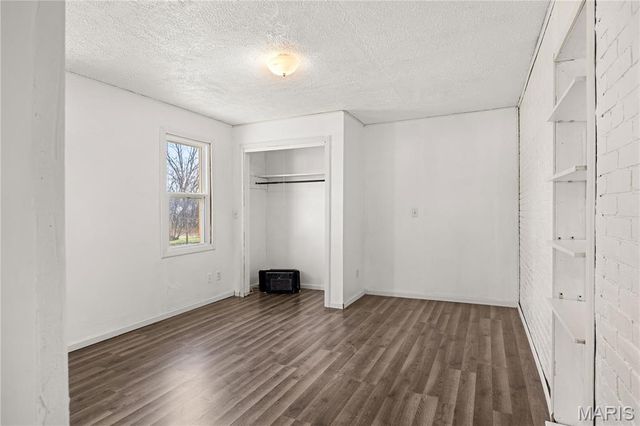 230 N Moreau Avenue, Tipton, MO 65081