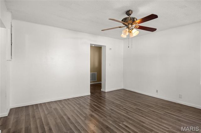 230 N Moreau Avenue, Tipton, MO 65081