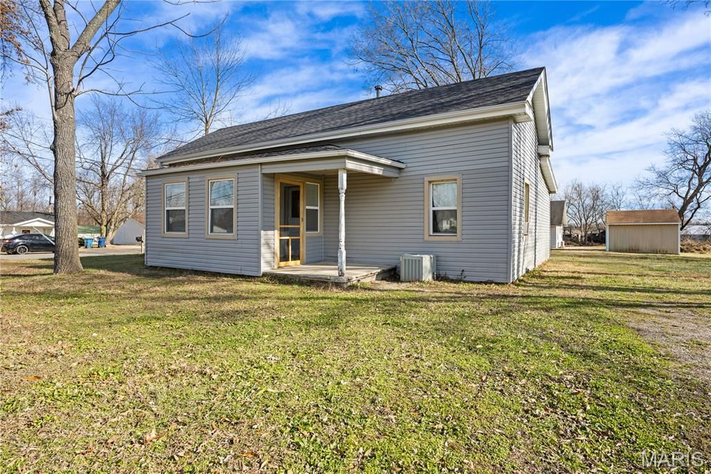 230 N Moreau Avenue, Tipton, MO 65081