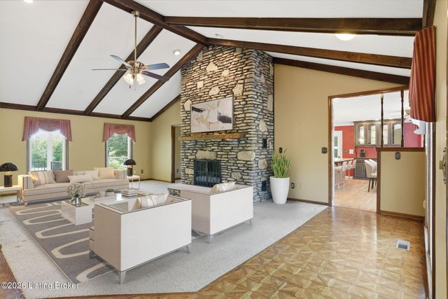 2711 Parkwood Rd, Louisville, KY 40214