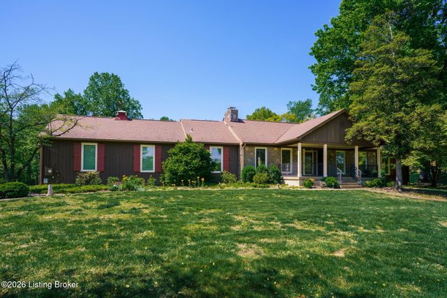 2711 Parkwood Rd, Louisville, KY 40214