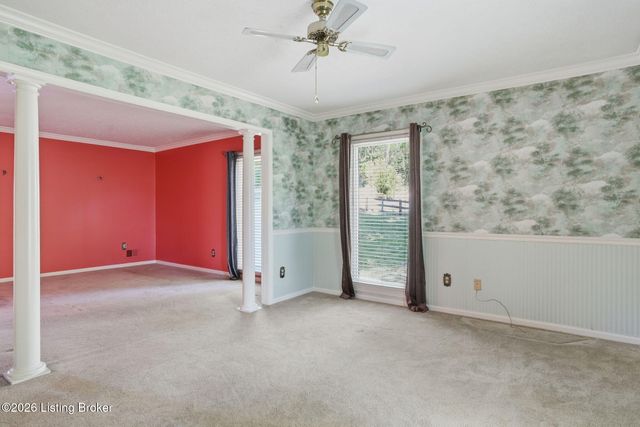 2711 Parkwood Rd, Louisville, KY 40214
