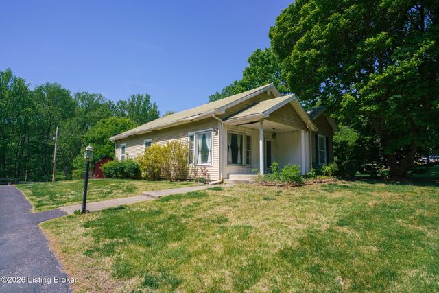2711 Parkwood Rd, Louisville, KY 40214