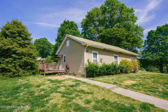2711 Parkwood Rd, Louisville, KY 40214