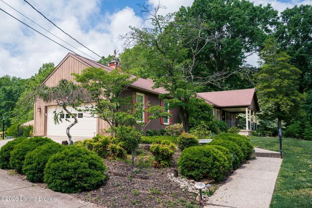 2711 Parkwood Rd, Louisville, KY 40214