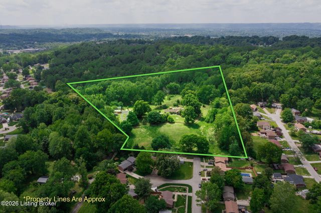 2711 Parkwood Rd, Louisville, KY 40214