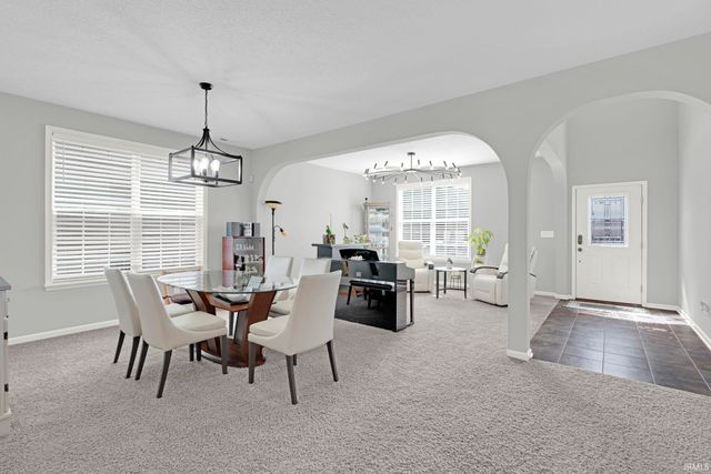 5368 W Stonewood Drive, Bloomington, IN 47403